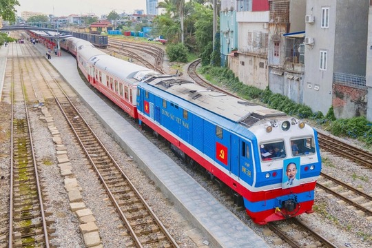 Đường sắt tăng chuyến 30/4: Lịch chạy tàu 2026 có gì mới?