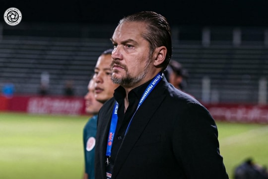 HLV Velizar Popov thoát án phạt sau phát ngôn chỉ trích trọng tài tại V-League