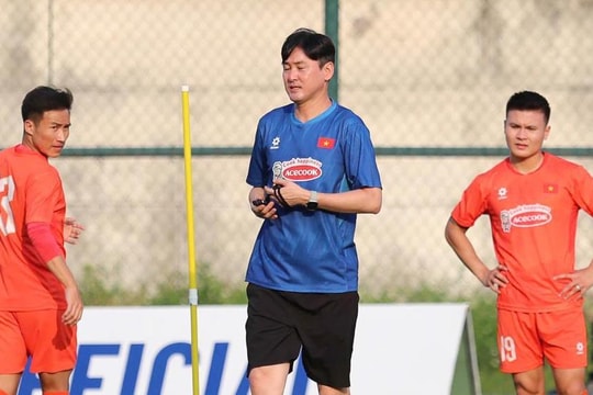 Chiến lược gia Lee Jung-soo dẫn dắt Kanchanaburi FC sau khi rời tuyển Việt Nam