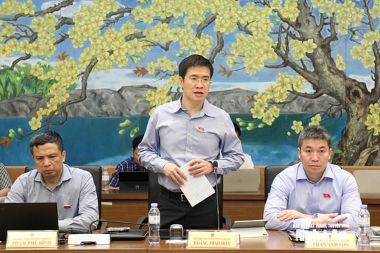 Đoàn ĐBQH tỉnh Nghệ An thảo luận, góp ý nhiều giải pháp quan trọng phát triển kinh tế - xã hội
