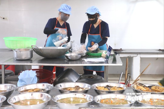 Giá gas tăng, trường học Nghệ An linh hoạt điều chỉnh bữa ăn bán trú