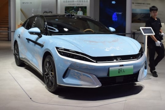 Cuộc đua phần mềm xe điện: BYD dẫn đầu thị trường với hàng trăm bản cập nhật OTA