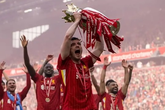 Andy Robertson chia tay Liverpool: Khép lại hành trình của một huyền thoại bình dân vĩ đại