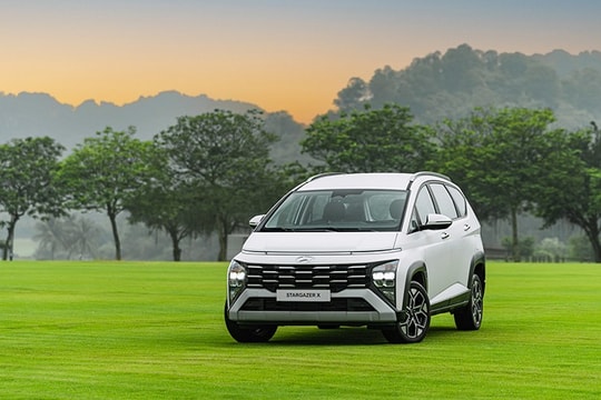 Giá xe Hyundai Stargazer tháng 4/2026: Ưu đãi kỷ lục hơn 100 triệu đồng cho MPV 7 chỗ