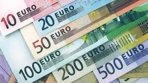 Tỷ giá Euro ngày 10/4 đồng loạt tăng mạnh tại các ngân hàng, mức bán ra cao nhất 32.072 VND