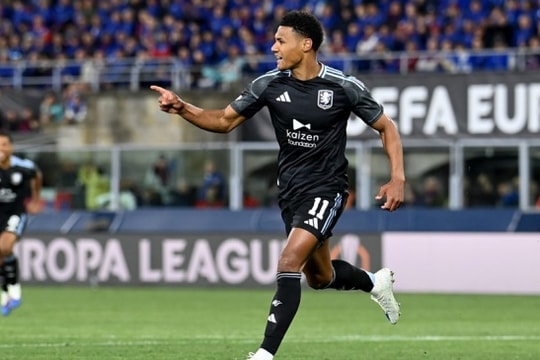 Ollie Watkins lập cú đúp giúp Aston Villa đánh bại Bologna 3-1 tại Europa League