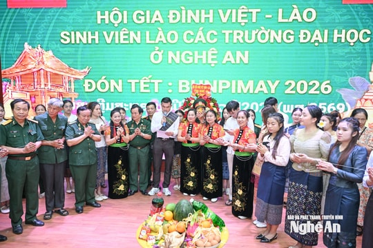 Hội Gia đình Việt - Lào tổ chức đón Tết Bunpimay