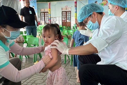 Gần 3.000 trẻ em Nghệ An được khám sàng lọc khuyết tật miễn phí