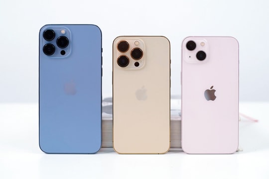 iPhone 13 giảm giá còn 11,99 triệu đồng tại Việt Nam: Lựa chọn tối ưu trong tầm giá trung cấp