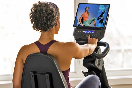 Xe đạp tập trong nhà: Giải pháp tập luyện Cardio hiệu suất cao cho người hiện đại