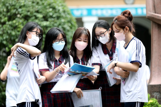 IELTS và cánh cửa đại học: "Tấm vé vàng" hay áp lực vô hình cho học sinh THPT?