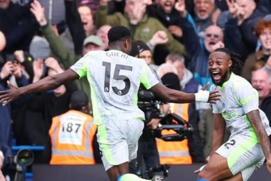 Man City thắng Chelsea 3-0: Bản lĩnh kẻ đi săn và đòn tâm lý giáng vào Arsenal