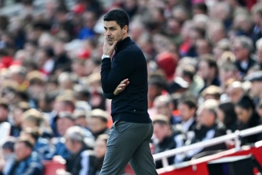 Arsenal gục ngã trước Bournemouth: Khi bóng ma tâm lý và sự kiệt quệ bóp nghẹt giấc mơ vô địch