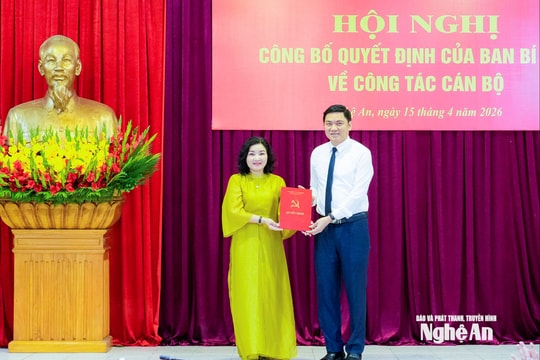 Đồng chí Nguyễn Thị Hồng Hoa giữ chức Chủ nhiệm Ủy ban Kiểm tra Tỉnh ủy Nghệ An