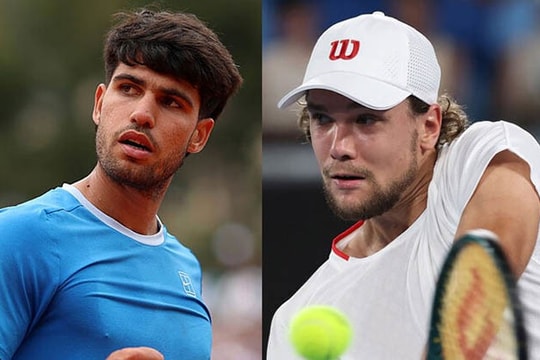 Carlos Alcaraz thắng trận ra quân Barcelona Open dù gặp sự cố chấn thương