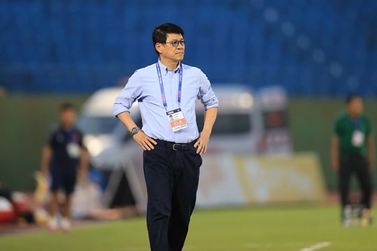 CLB Ninh Bình bổ nhiệm HLV Bae Ji-won thay ông Vũ Tiến Thành cho mùa giải 2026-2027