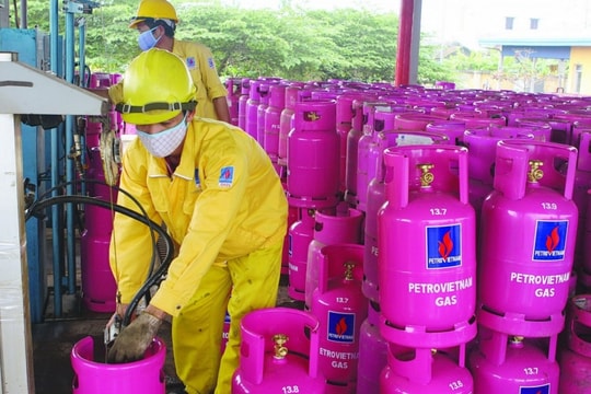 Giá gas hôm nay 15/4/2026: Neo cao, nguồn cung LNG suy giảm