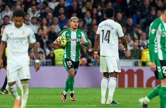 La Liga nín thở: Trọng trách giành vé Champions League thứ 5 dồn lên vai Betis và Rayo