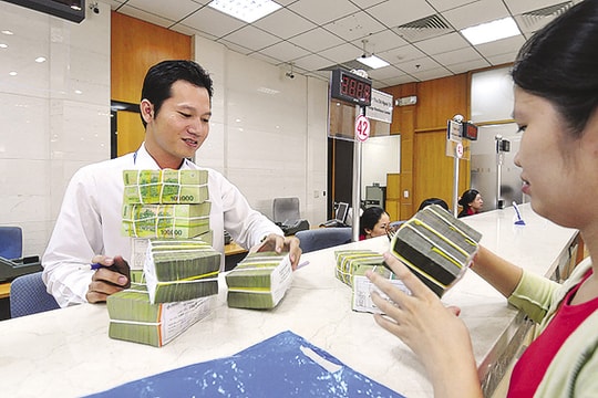 Lãi suất ngân hàng hôm nay 16/4: Big4 đồng loạt giảm