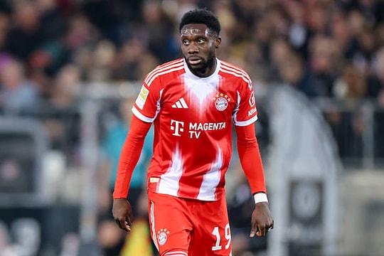 MU và canh bạc mang tên Alphonso Davies: Rủi ro lớn liệu có đổi lại hào quang?