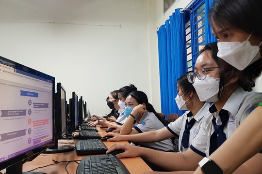 Thí sinh tập đăng ký thi tốt nghiệp THPT 2026 từ hôm nay 17/4