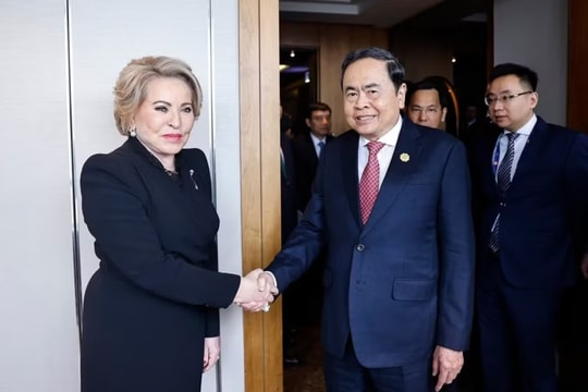 Chủ tịch Quốc hội Trần Thanh Mẫn gặp lãnh đạo nghị viện nhiều nước