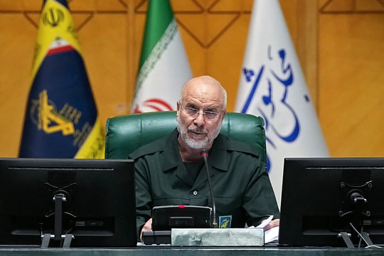 Căng thẳng Mỹ - Iran: Tehran dọa đóng cửa eo biển Hormuz nếu Washington duy trì phong tỏa