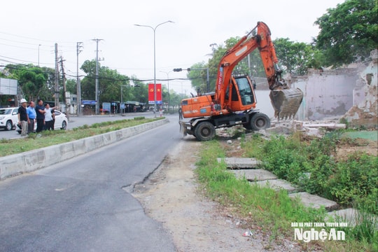 Phường Cửa Lò tháo dỡ "điểm nghẽn" cuối cùng dự án đường Bình Minh