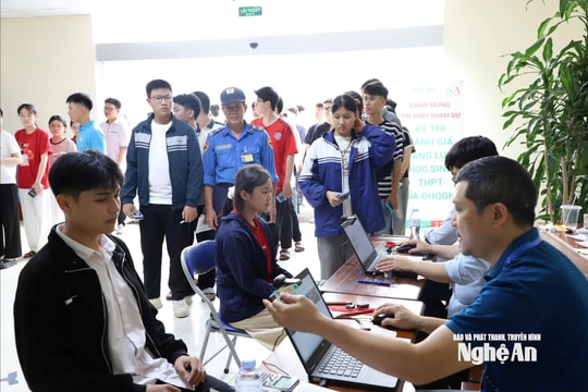 Hơn 1.600 học sinh lớp 12 tham dự Kỳ thi đánh giá năng lực tại Nghệ An
