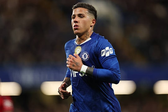 Man Utd hạ gục Chelsea tại Stamford Bridge: Ngày tái xuất cay đắng của Enzo Fernandez