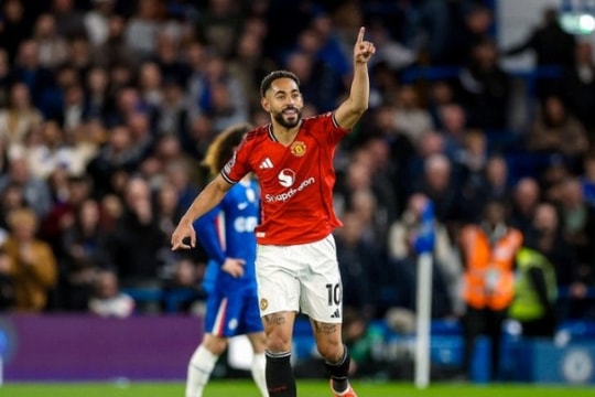 Matheus Cunha tỏa sáng, MU nhấn chìm Chelsea ngay tại Stamford Bridge