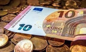 Tỷ giá Euro ngày 20/4: Ngân hàng giảm mạnh, thị trường tự do hồi phục