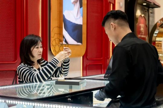 Giá vàng chiều nay 21/4/2026: Giá vàng SJC, giá vàng nhẫn 9999 và giá vàng thế giới