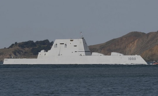 Hỏa hoạn bùng phát trên tàu khu trục tàng hình USS Zumwalt của Hải quân Mỹ