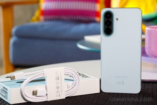 Samsung Galaxy A57 5G: Hiệu năng Exynos 1680 vượt trội và thiết kế siêu mỏng 6,9mm