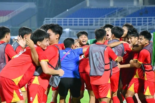 U17 Việt Nam ngược dòng hạ Australia 2-1: Bản lĩnh từ triết lý Cristiano Roland