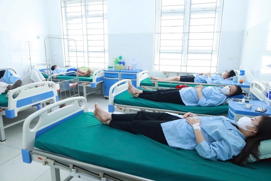 Bệnh nhân bị ngộ độc vì ăn bánh mì ở Diễn Châu sức khỏe ổn định, nhiều người được xuất viện