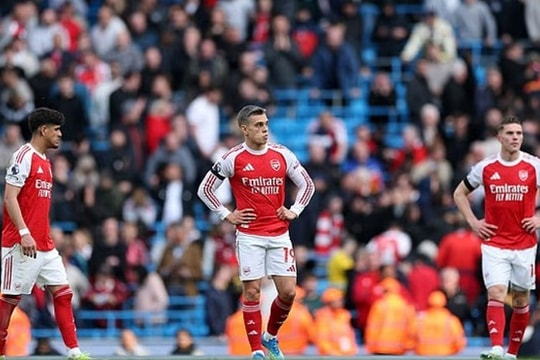 Arsenal hưởng lợi khi Anthony Gordon vắng mặt nhưng nỗi lo đua vô địch Ngoại hạng Anh vẫn hiện hữu