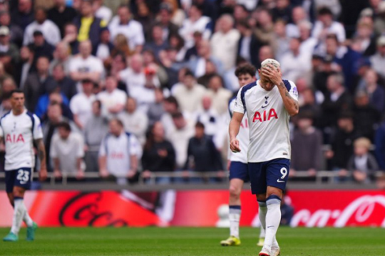 Tottenham đối đầu West Ham: Cuộc chiến sinh tử giành suất trụ hạng Ngoại hạng Anh 2025/26