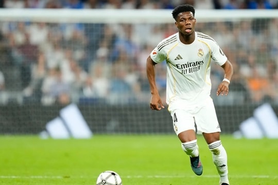 Man Utd cải tổ tuyến giữa: Aurelien Tchouameni là ưu tiên nhưng Joao Gomes mới là lựa chọn an toàn
