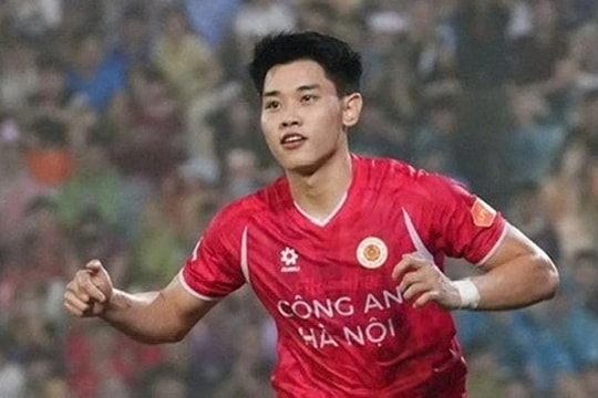 Đình Bắc lập hat-trick rực sáng, CAHN đánh bại SLNA 4-2 tại V.League