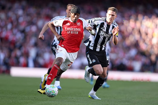 Arsenal trở lại ngôi đầu: Nỗi thất vọng 50 triệu bảng mang tên Noni Madueke