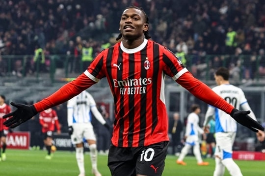 Manchester United quyết chiêu mộ Rafael Leao: Chìa khóa vạn năng của Michael Carrick