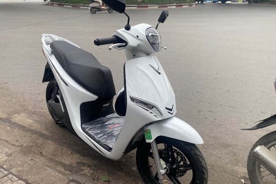 VinFast Feliz 2025 giảm giá kỷ lục còn từ 24,3 triệu đồng, đi được 262 km một lần sạc