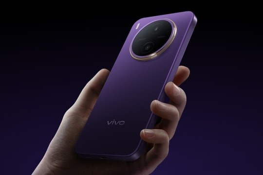 vivo Y600 Pro trình làng: Pin cực khủng 10,200 mAh và khả năng kháng nước IP69 ấn tượng