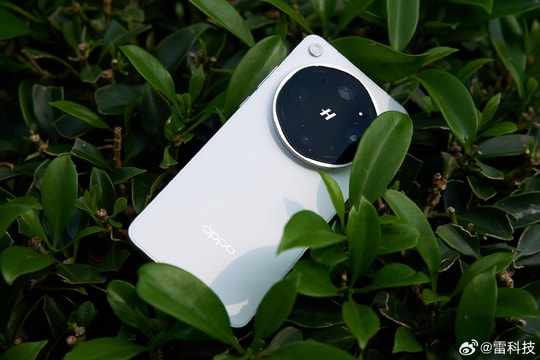 OPPO Find X9 Ultra xác nhận ngày ra mắt tại Việt Nam: Snapdragon 8 Elite Gen 5 và camera 200MP