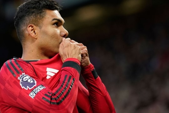 Man Utd hạ Brentford 2-1: Casemiro bùng nổ và cột mốc lịch sử của Bruno Fernandes