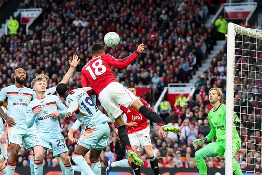 Manchester United 2-1 Brentford: Khoảnh khắc Casemiro và sự thực dụng của Michael Carrick