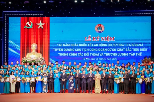 2 "Thủ lĩnh" công đoàn ở Nghệ An được Tổng Liên đoàn Lao động Việt Nam tuyên dương