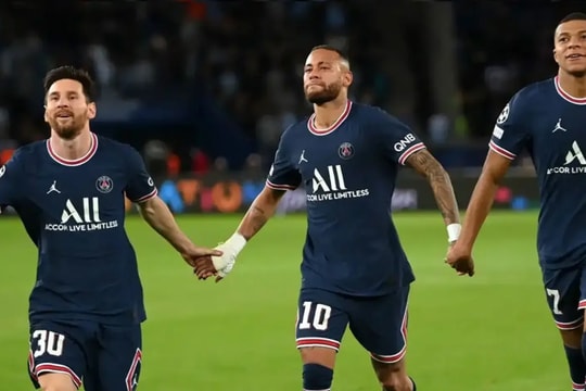 PSG lột xác hậu kỷ nguyên siêu sao: Khi tập thể trở thành hạt nhân của chiến thắng